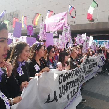 International Women’s Month / Mes Internacional de la Mujer